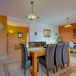 Cora - Traumvilla Mit Privatem Tennisplatz & Beheiztem Pool 别墅