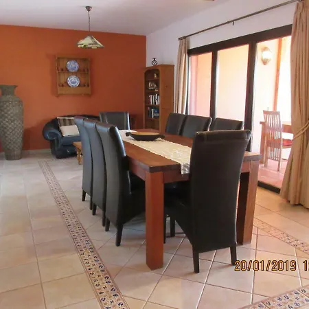 Cora Villa Triquivijate