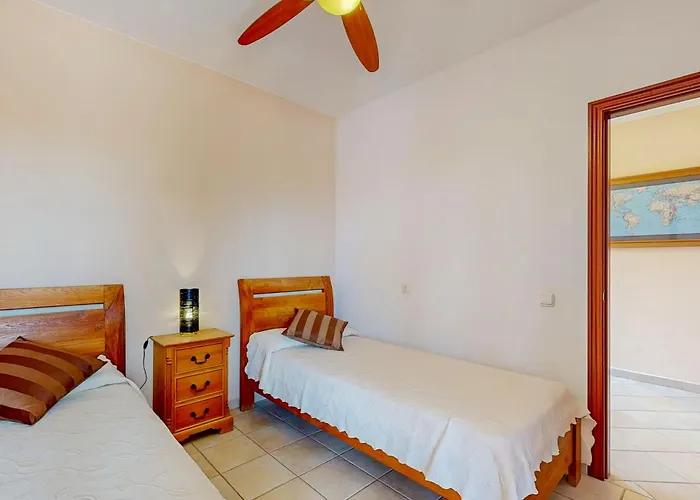 Cora - Traumvilla Mit Privatem Tennisplatz & Beheiztem Pool
