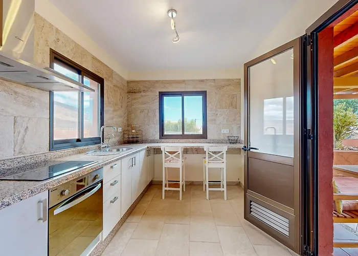Villa Cora - Traumvilla Mit Privatem Tennisplatz & Beheiztem Pool